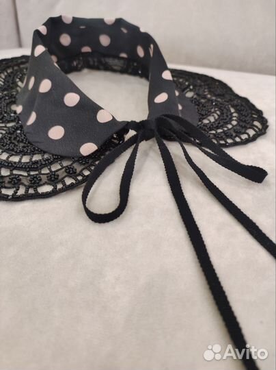 Воротник Valentino red