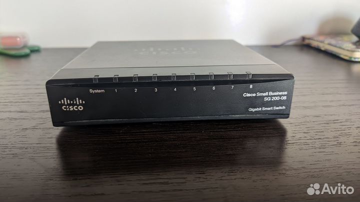 Коммутатор Cisco SG200-08 (8 x RJ45)