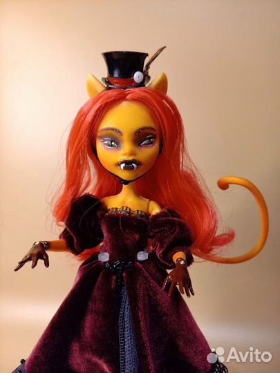 Ооак Монстер Хай готическая саблезубая кошечка
