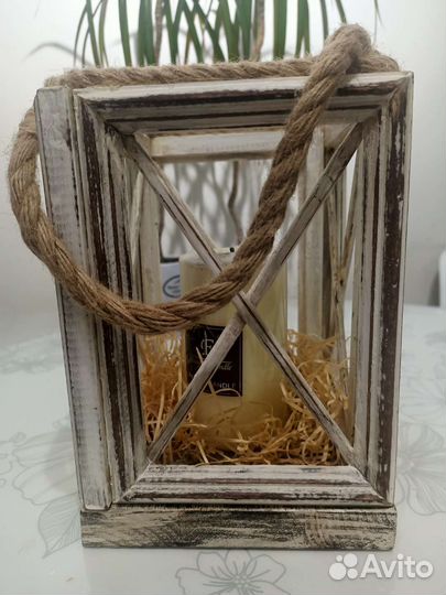 Подсвечник в виде морского фонаря