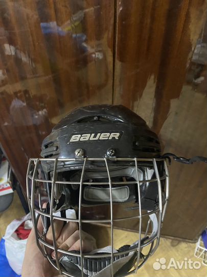 Хоккейный шлем bauer