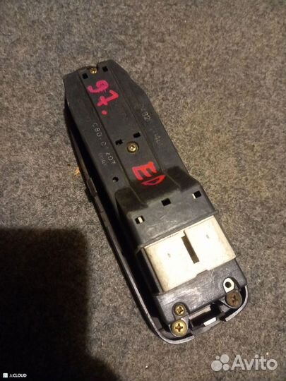 Блок упр. стеклоподьемниками на toyota carina ED S