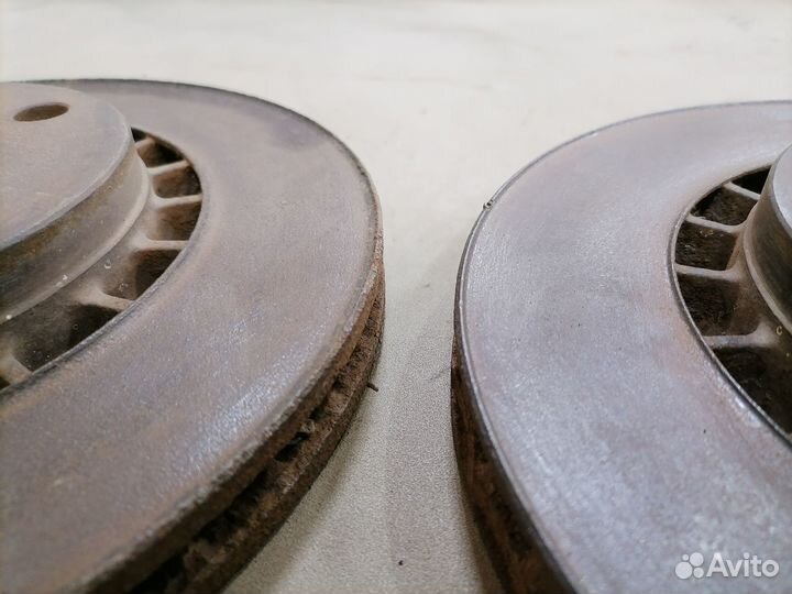 Тормозной диск передний Opel Vectra A 1988-1995