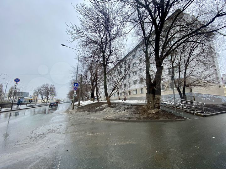 Помещение с двумя входам в октябрьском районе