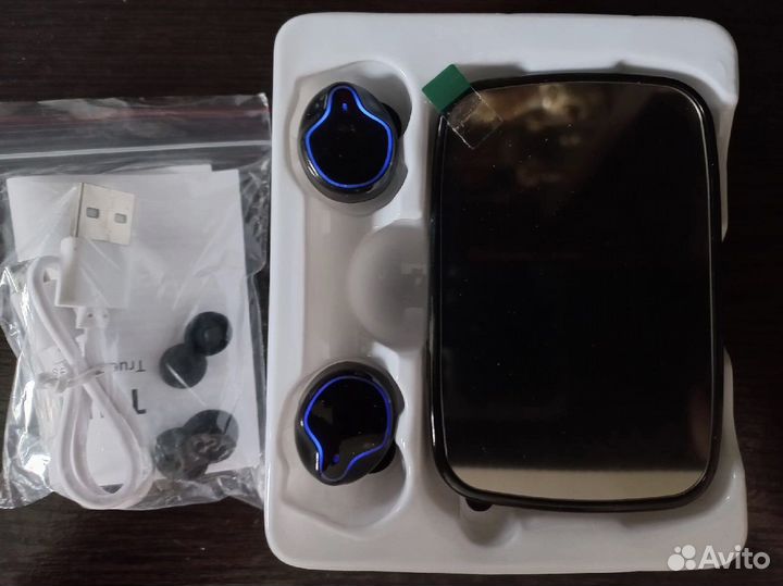 Беспроводные наушники. Новые. Premium. Зеркальные