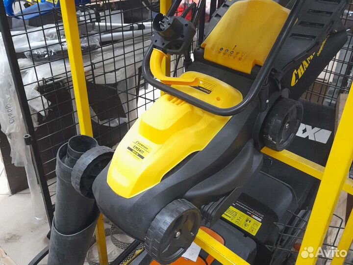 Газонокосилка электрическая Champion EM3411