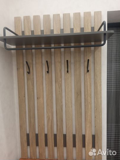 Вешалка с банкеткой