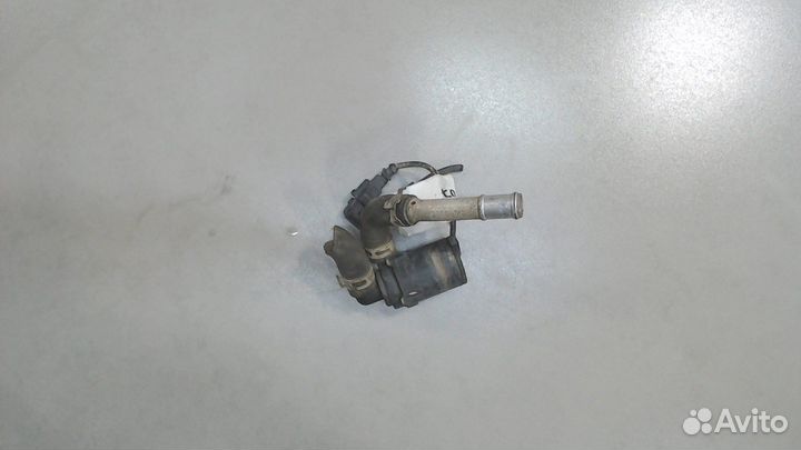 Насос водяной Volkswagen Touareg, 2002