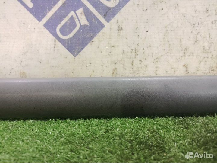 Накладка двери передняя левая Renault Laguna