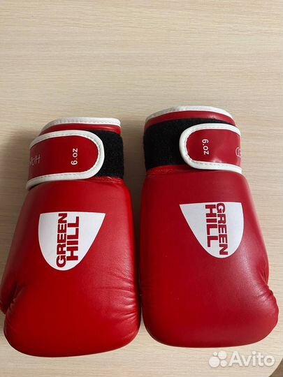 Боксерские перчатки