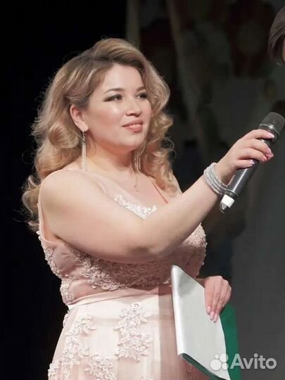 Ведущий на свадьбу