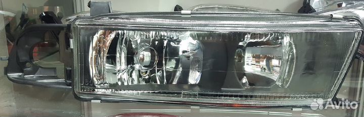 Фара правая Mitsubishi Galant 1996-2003