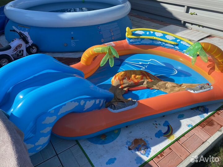 Надувной игровой центр бассейн Вулкан