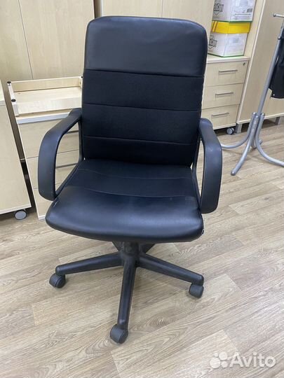 Компьютерное кресло