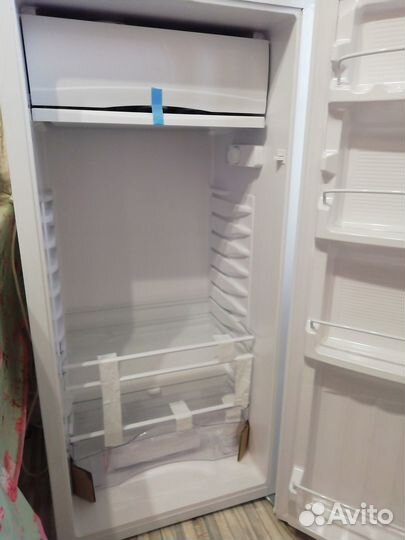 Холодильник новый