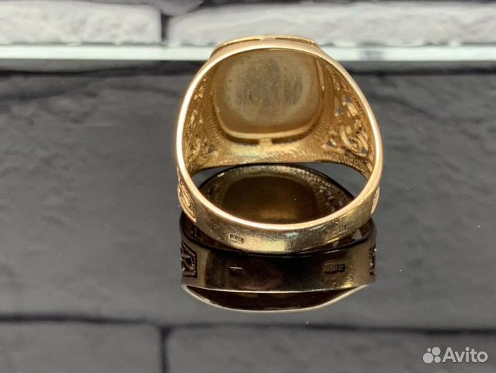 Золотая печатка 583 пробы массой 5.9 грамма (18.5