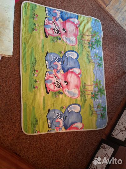 Три детских одеяльца