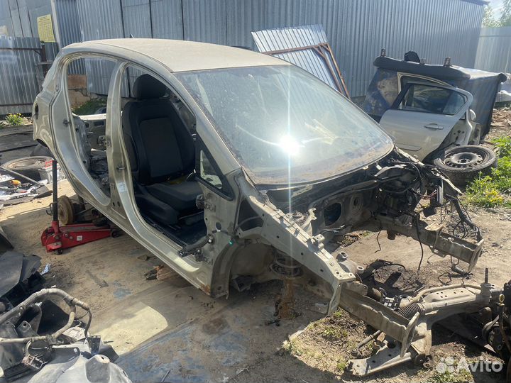 Кузов по частям opel corsa d