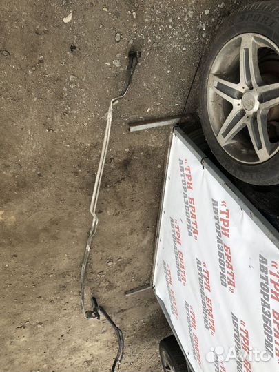 Ниссан Трубка / шланг кондиционера воздуха