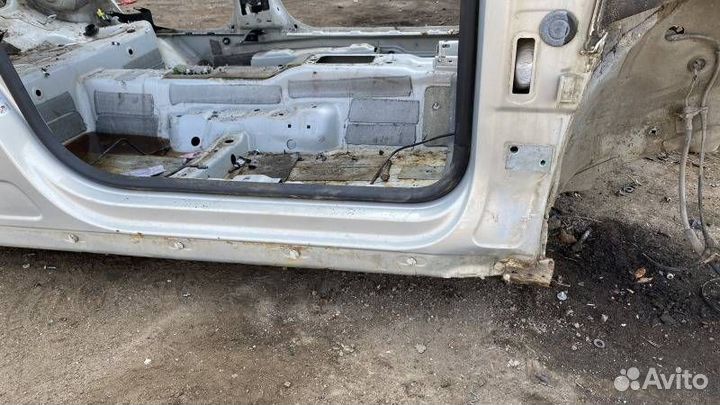 Порог правый Volkswagen Passat B6 седан 1.8 BZB