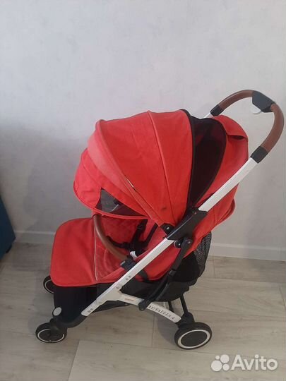 Прогулочная коляска yoya