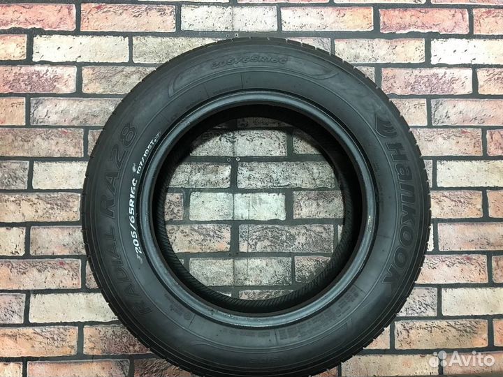 Hankook Radial RA28 205/65 R16