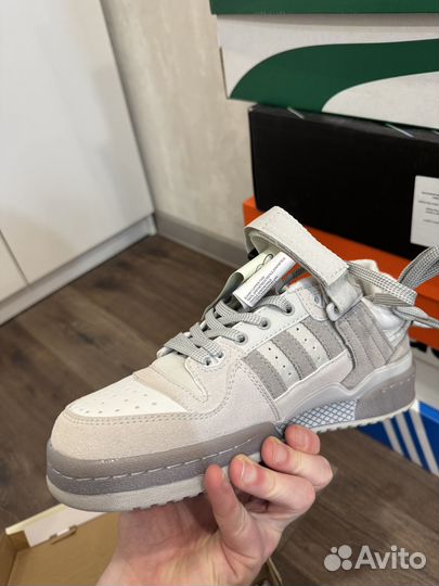Кроссовки Adidas Bad Bunny