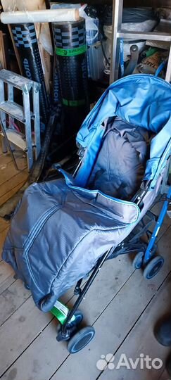 Прогулочная коляска