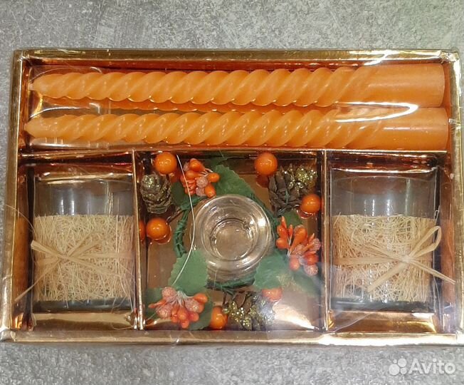 Новогодний подарок, набор свечей с подсвечником