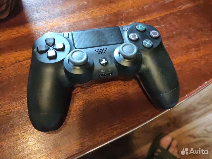 Геймпад к PS4