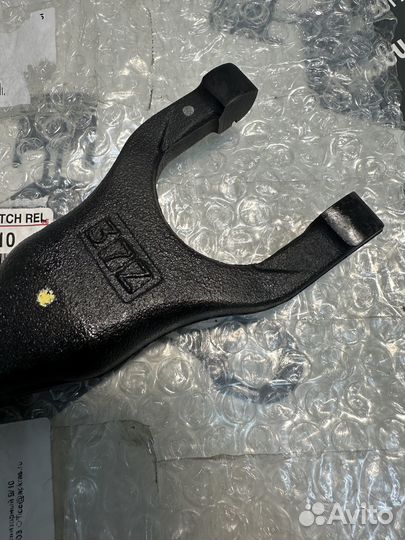 Toyota 312040K110 Вилка включения сцепления