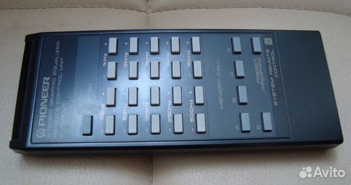 Pioneer GR-777. Пульт