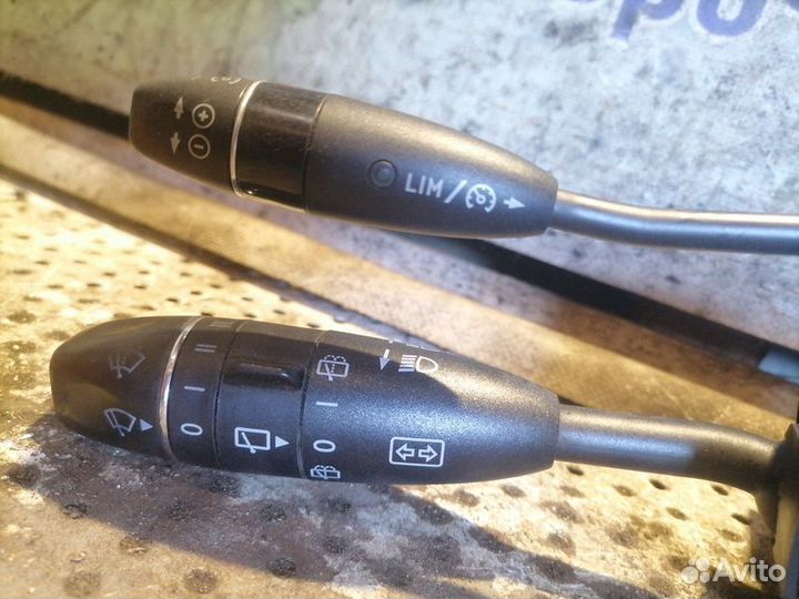 Переключатель подрулевой Mercedes-Benz ML350 (W164