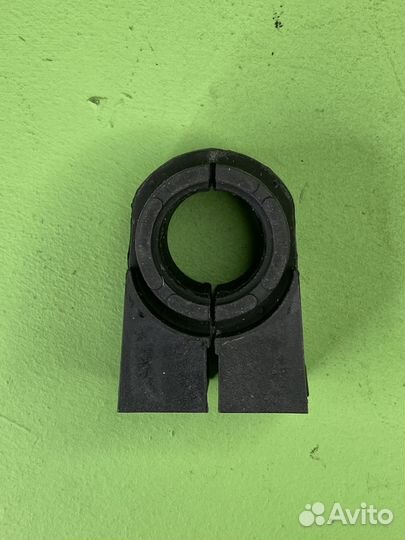 Втулка стабилизатора (р) центр 2x \MAN TGL C236029