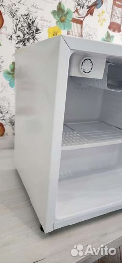 Мини холодильник в отличном состоянии