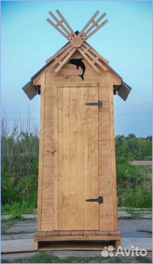 Дачный туалет с декором WWU