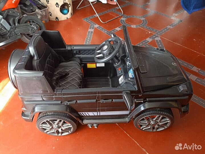 Детский автомобиль на аккумуляторе бу