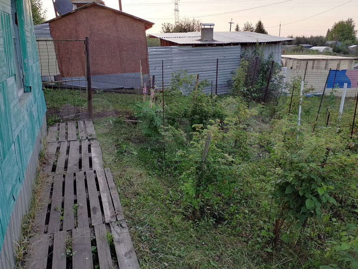 Дом 20 м² на участке 4,8 сот.