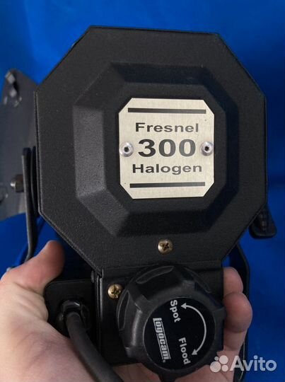Свет Logocam Fresnel 300 Вт