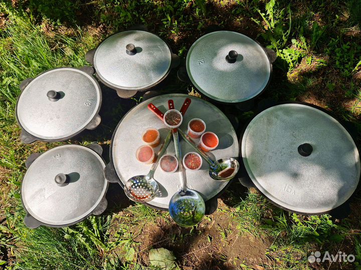 Казан чугунный, узбекский, специи, шумовка