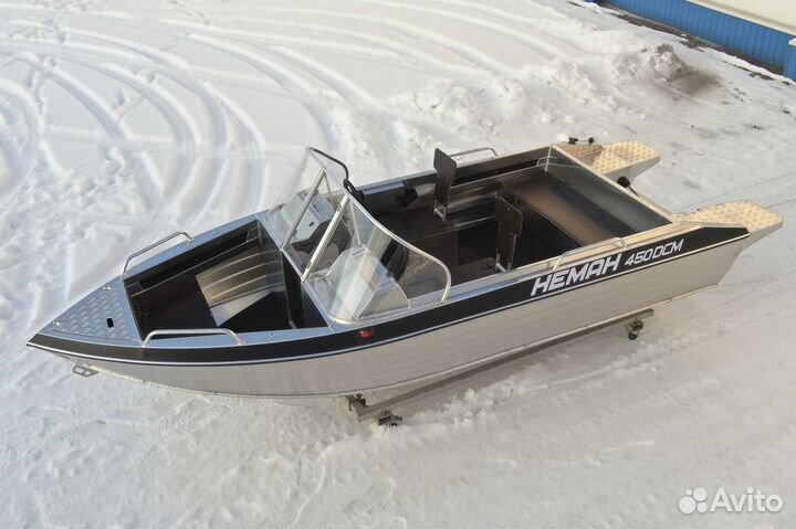 Новая моторная лодка Неман 450 DCM в наличии