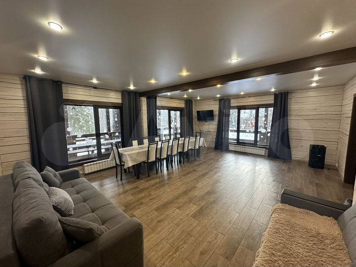 Коттедж 170 м² на участке 10 сот.