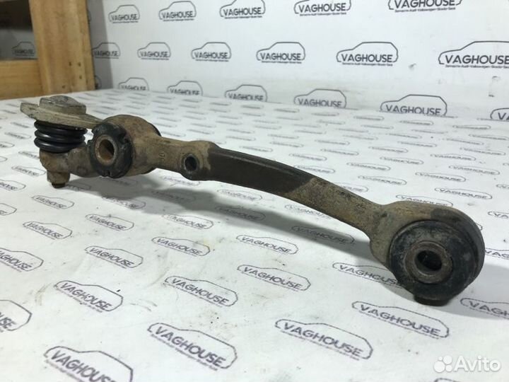 Рычаг подвески передний правый LADA 2110 1.6 8V