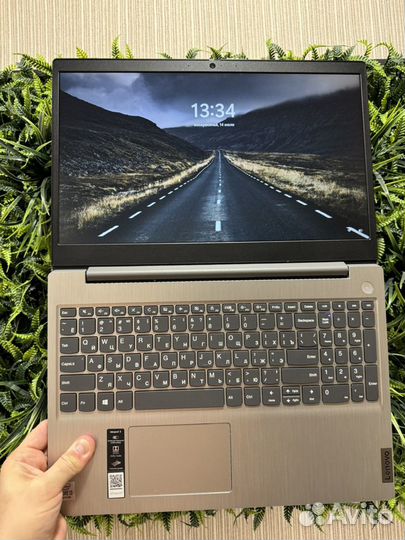 Lenovo ideaPad 3 Core i3