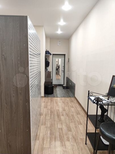 2-к. квартира, 74 м², 1/10 эт.