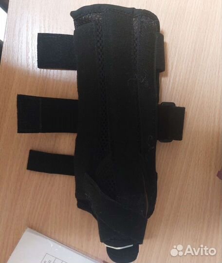 Бандаж на лучезапястный сустав