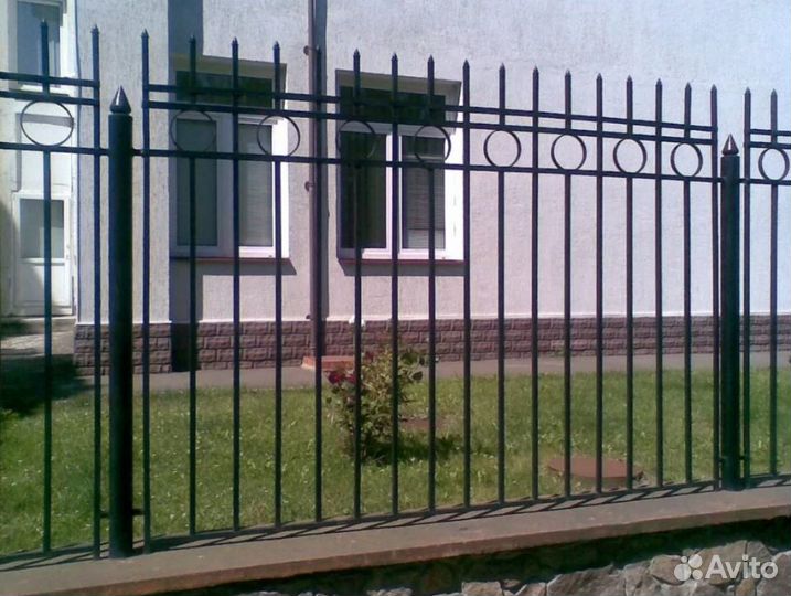 Забор из профильной трубы от производителя