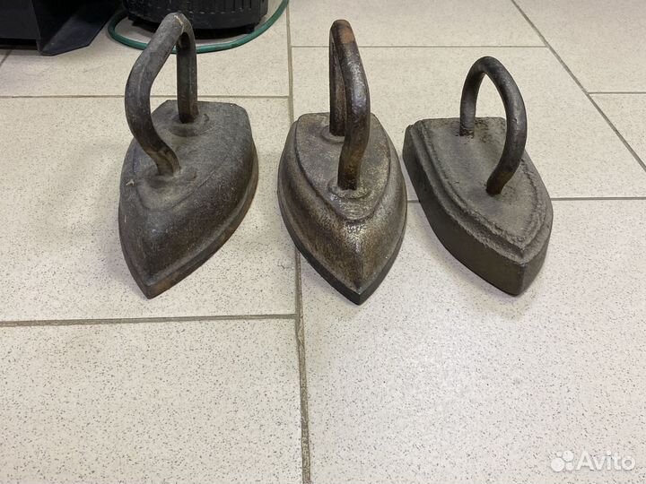 Старинный утюг СССР