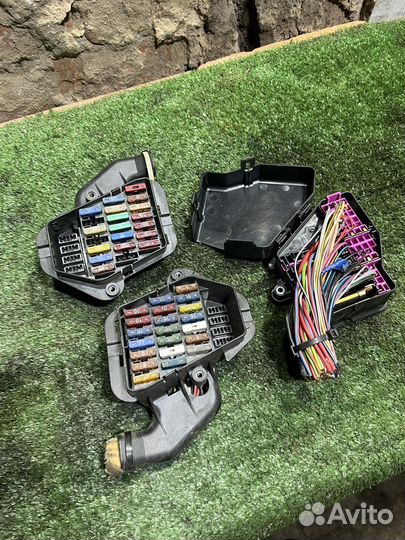 Блок предохранителей для Audi 100c4(45)