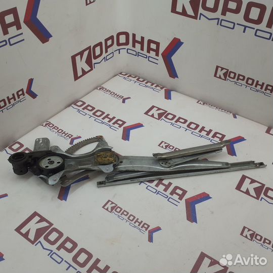 Моторчик стеклоподъемника переднего правого в сбор